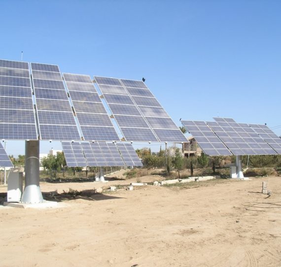 Instalación solar fotovoltaica con seguimiento